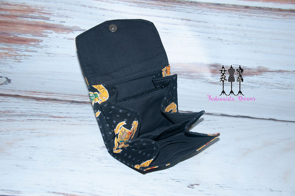 Thumbnail: Hogwarts Crest Mini Clutch Wallet