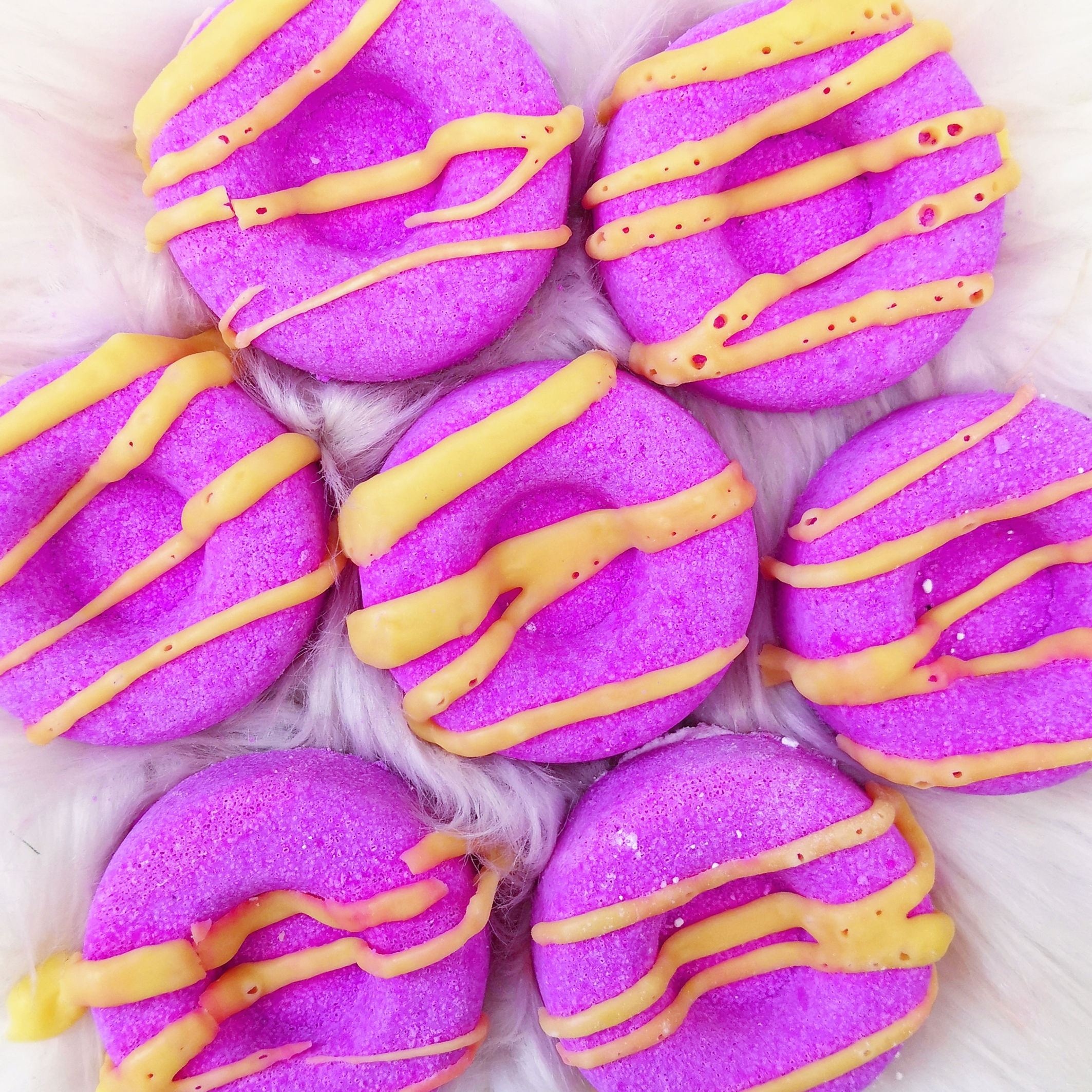 Rhubarb & Custard Bath Truffle