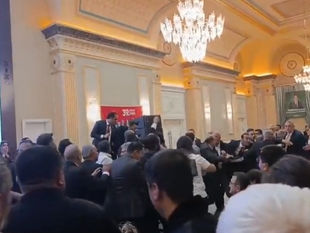 CHP Konya İl Kongresi’nde arbede çıktı