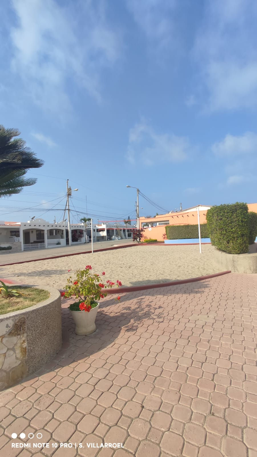 Miniatura: VENTA CONFORTABLE CASA EN CONJUNTO RESIDENCIAL CERCA A MALECON DE SALINAS.