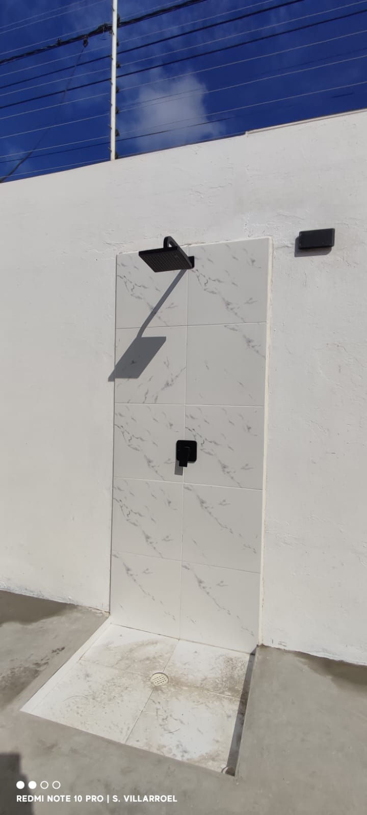 Miniatura: EN VENTA AMPLIA CASA DE ESTRENO EN SECTOR RESIDENCIAL PUERTA DEL SOL 1, SALINAS