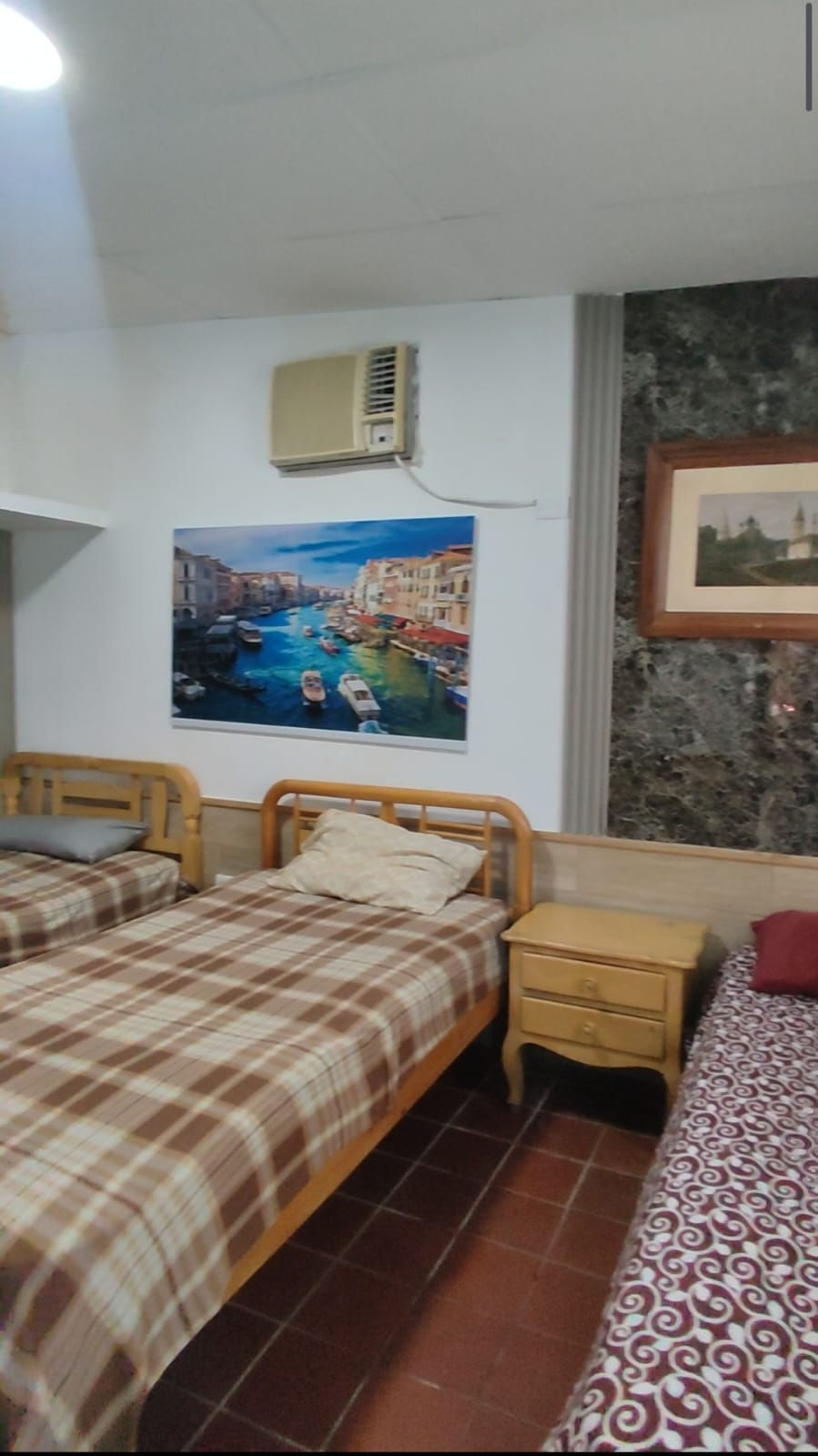 Miniatura: VENTA CASA A PASOS DE LA PLAYA, LA MILINA, SALINAS. PRECIO $165.000