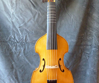 Dessus de viole, 
Modèle personnel