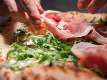 Glutenfreie Pizza von Positano; genussvoll, sorgfältig und glutenfrei zubereitet.