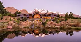 New Zealand Hotels Use Crushed Bottles for Sustainability!