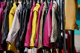 clothing-842338_1920.jpg
