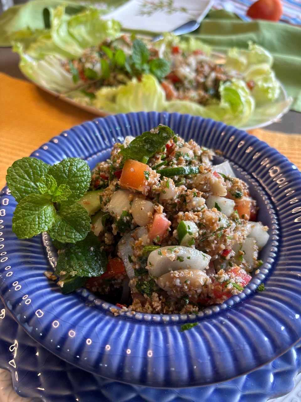Tabule de trigo com feijão branco