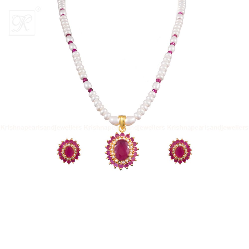 PEARL NECKLACE SET