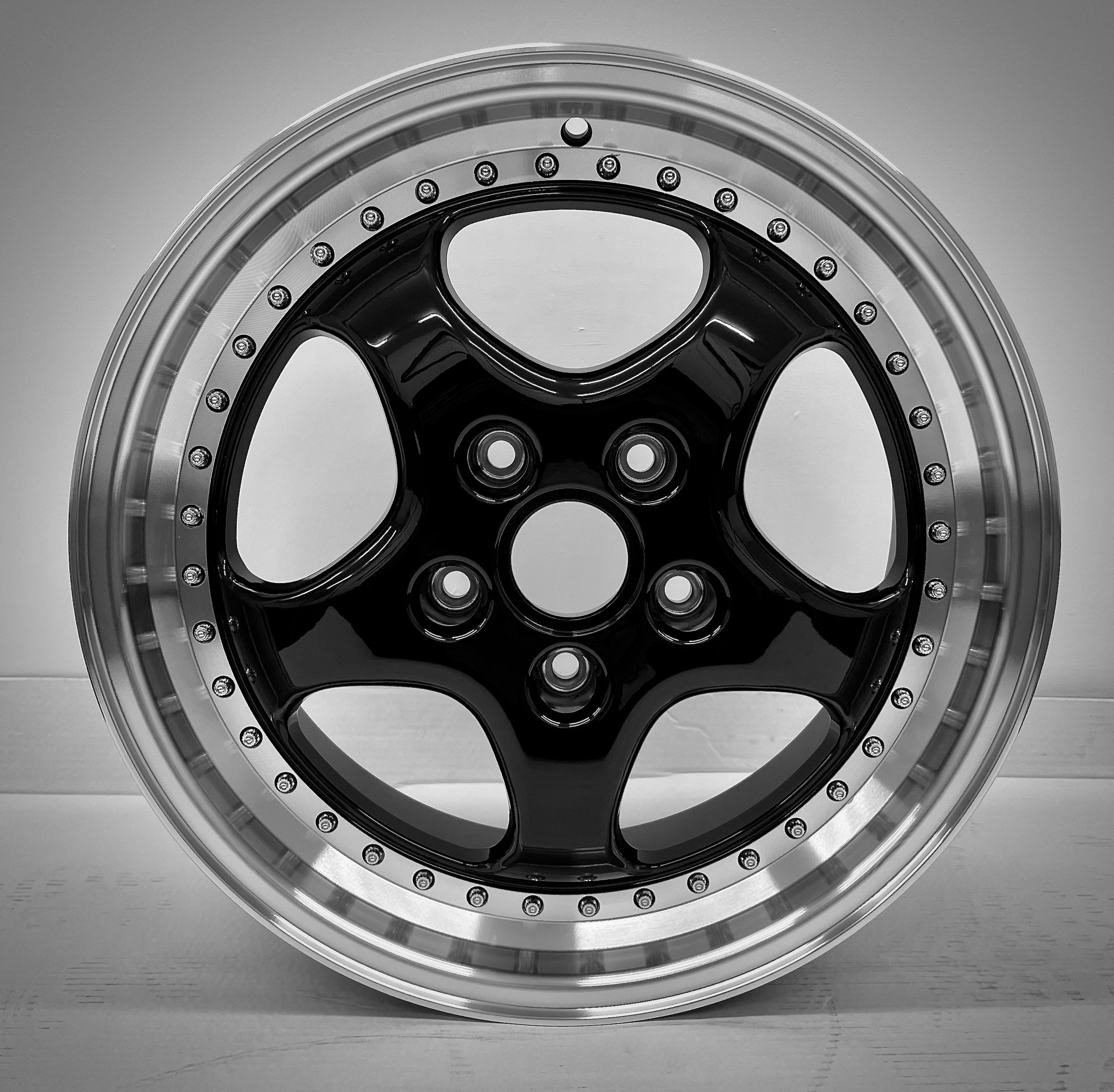 VELOCE 3.6 Granite Black