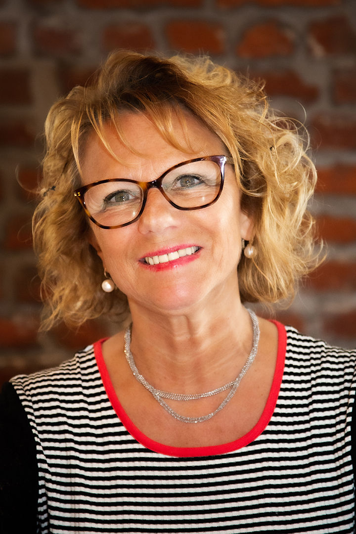 Martine Adam