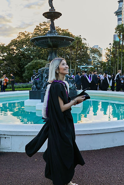 Cynthia-2024-Engineering-Honours-Graduate-University-Of-Auckland-Albert-Park-May-Dream-Pho
