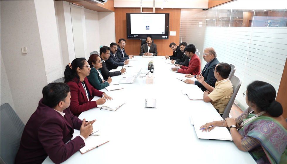 Board-of-directors-having-meeting