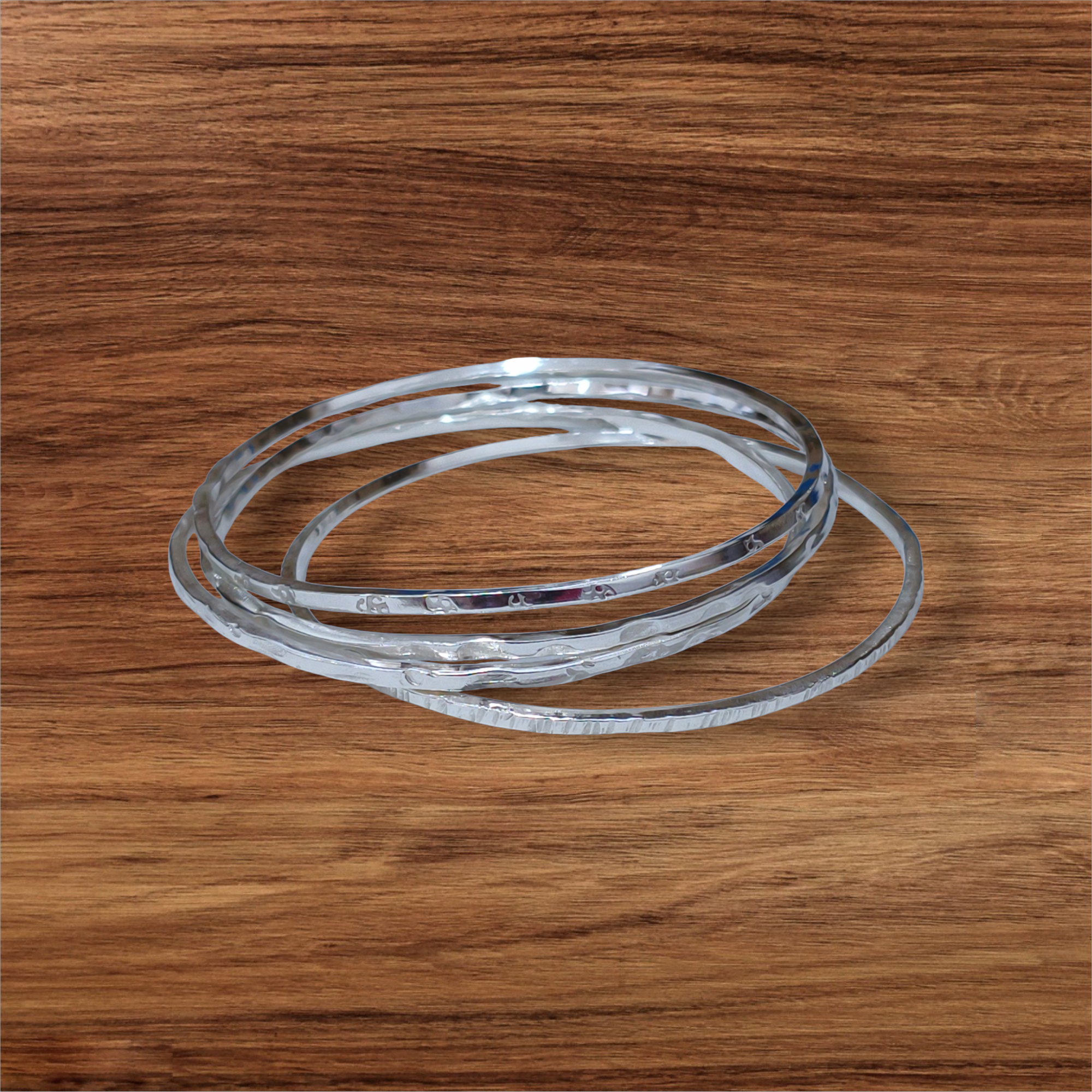 4 צמידים חוט מרובע 2ממ רקועים