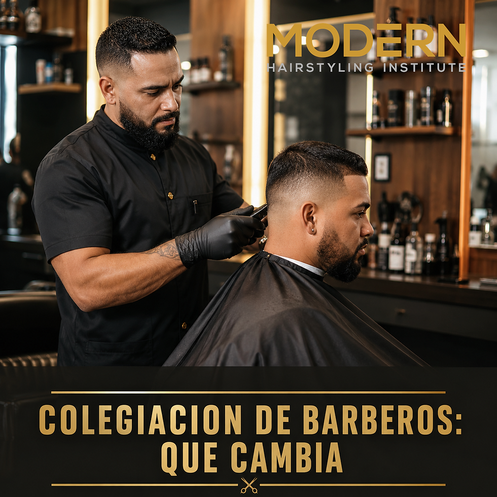 Barbero puertorriqueño trabajando profesionalmente tras la decisión del tribunal sobre colegiación obligatoria de barberos declarada inconstitucional.