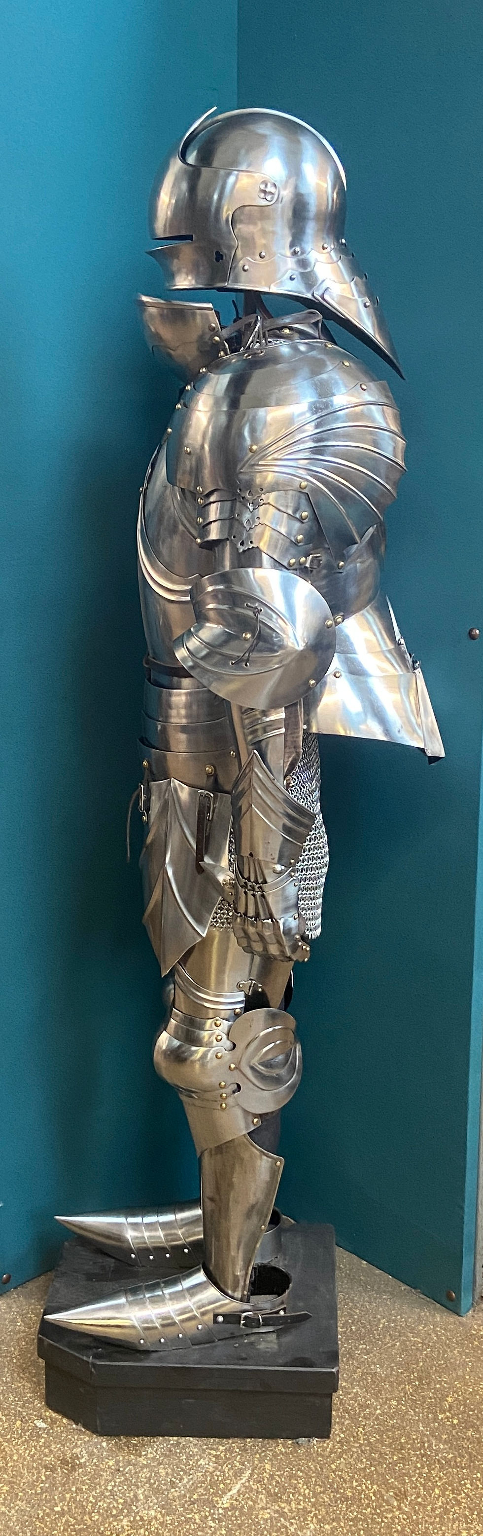 Thumbnail: Medieval Armour Standing Display No9