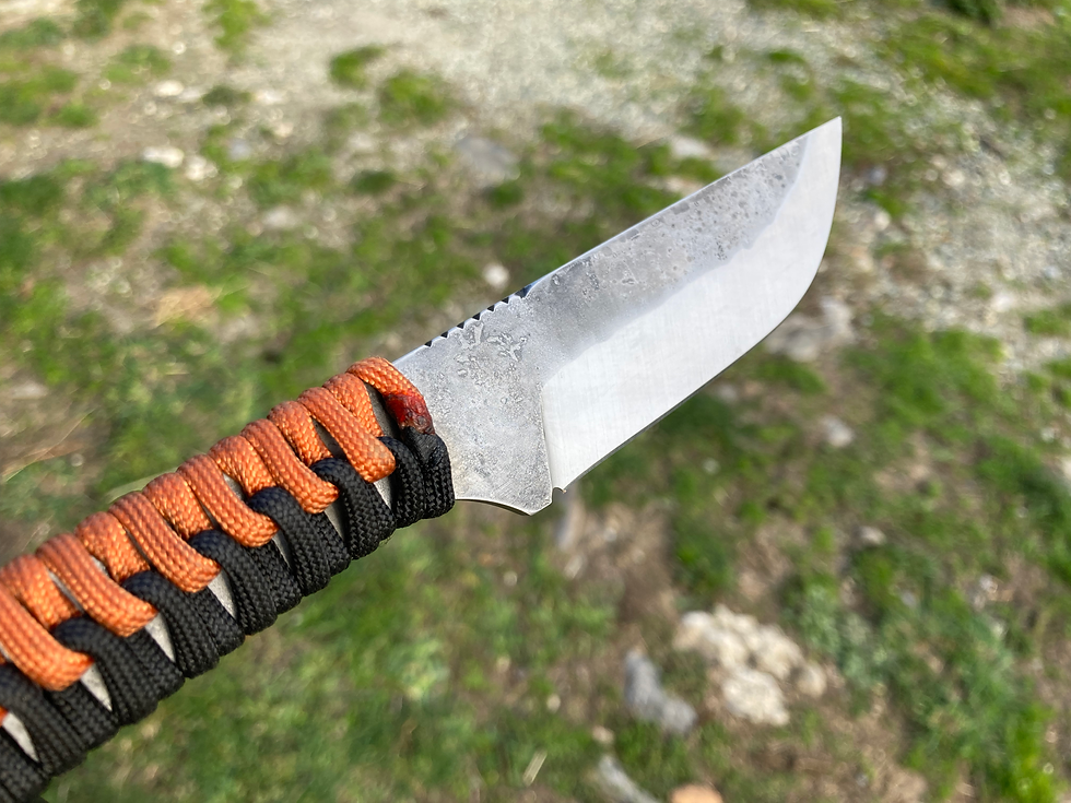 Miniature : Couteau fixe paracorde