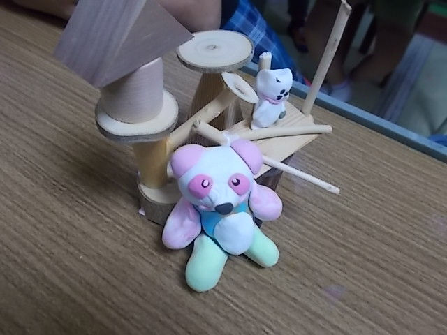 小学5年生の樹脂粘土工作