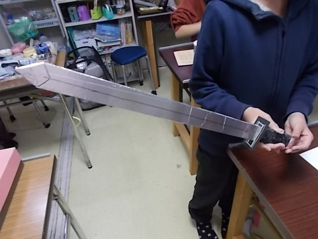 小学5年生・刀の工作