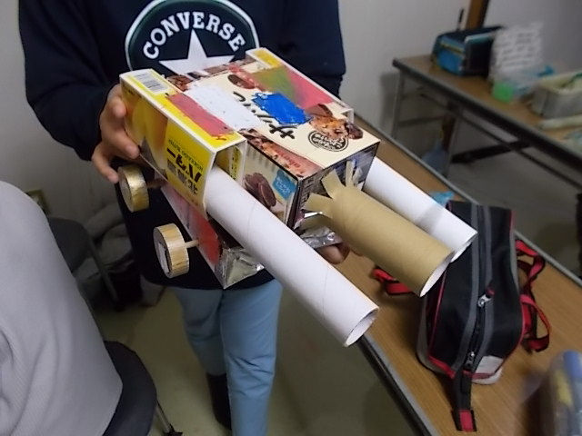 小学6年生になったN君の工作