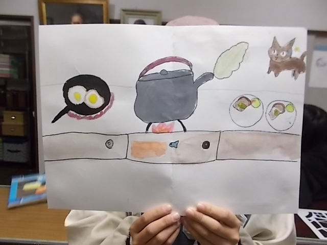 お湯を沸かしているキッチンの場面を描いた絵本の1ページ