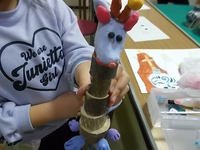 小学1年生が作ったキリンの工作
