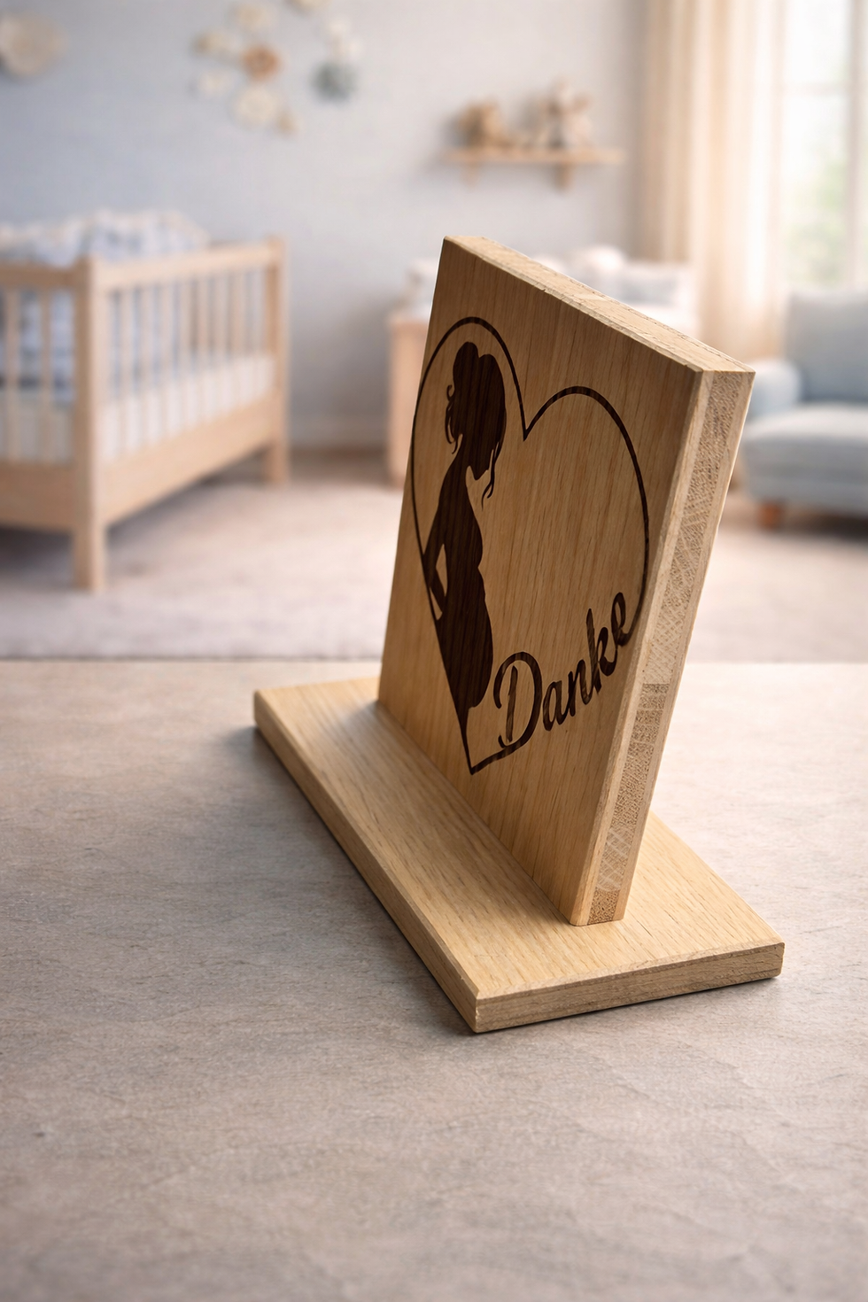 Personalisierter Holz-Aufsteller als Geschenk zur Geburt und Dankeschön