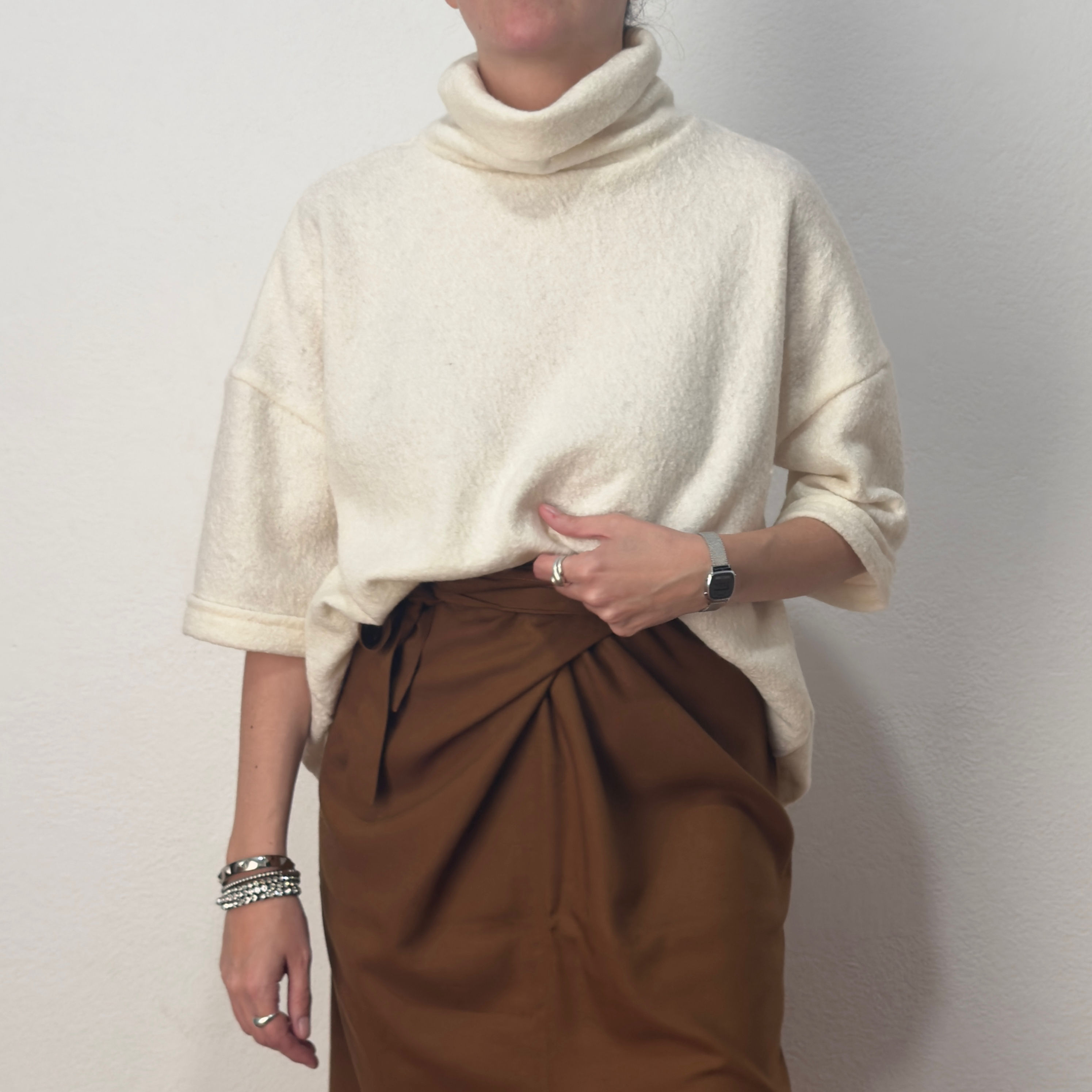 Blusa gola alta marfim