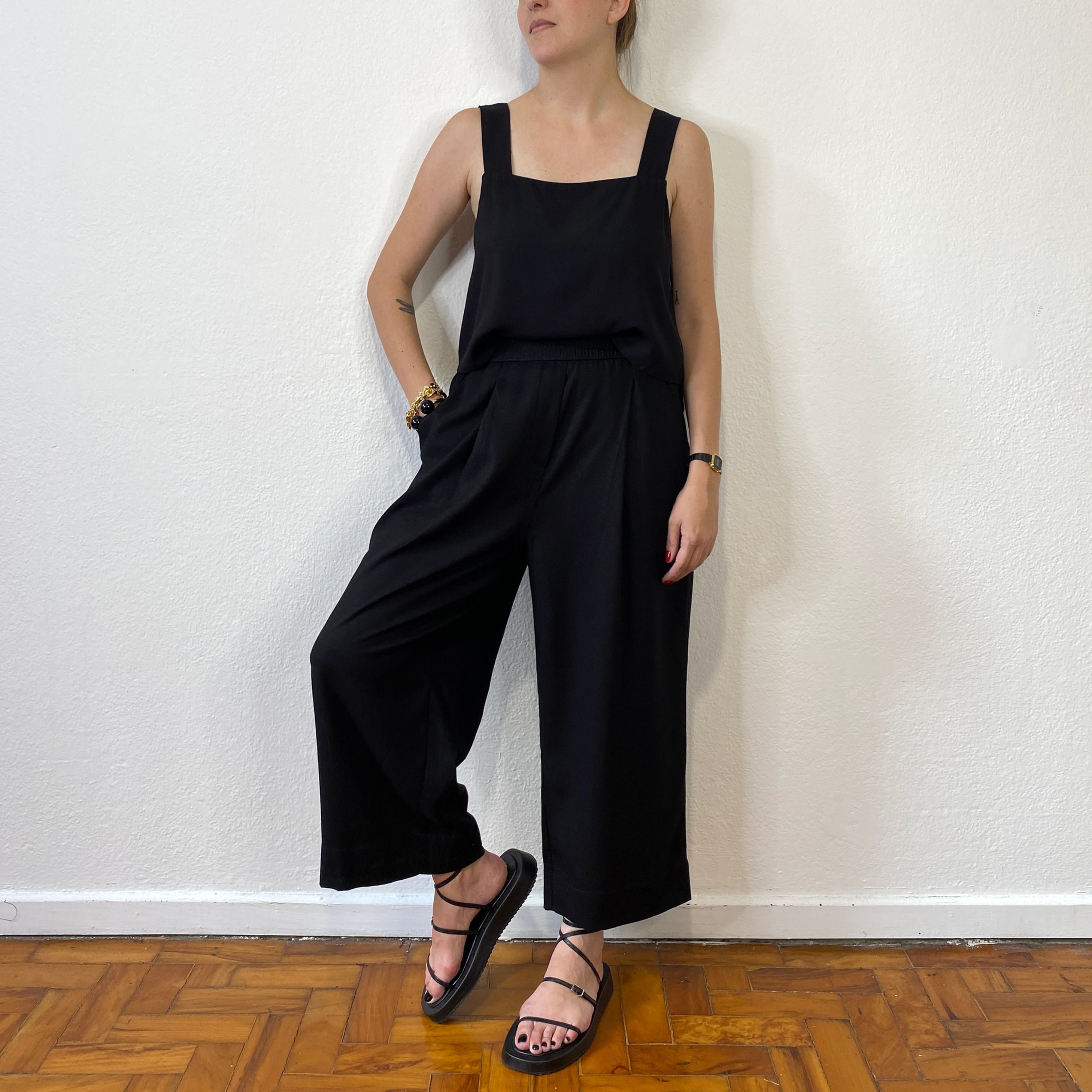 Calça Hella preta