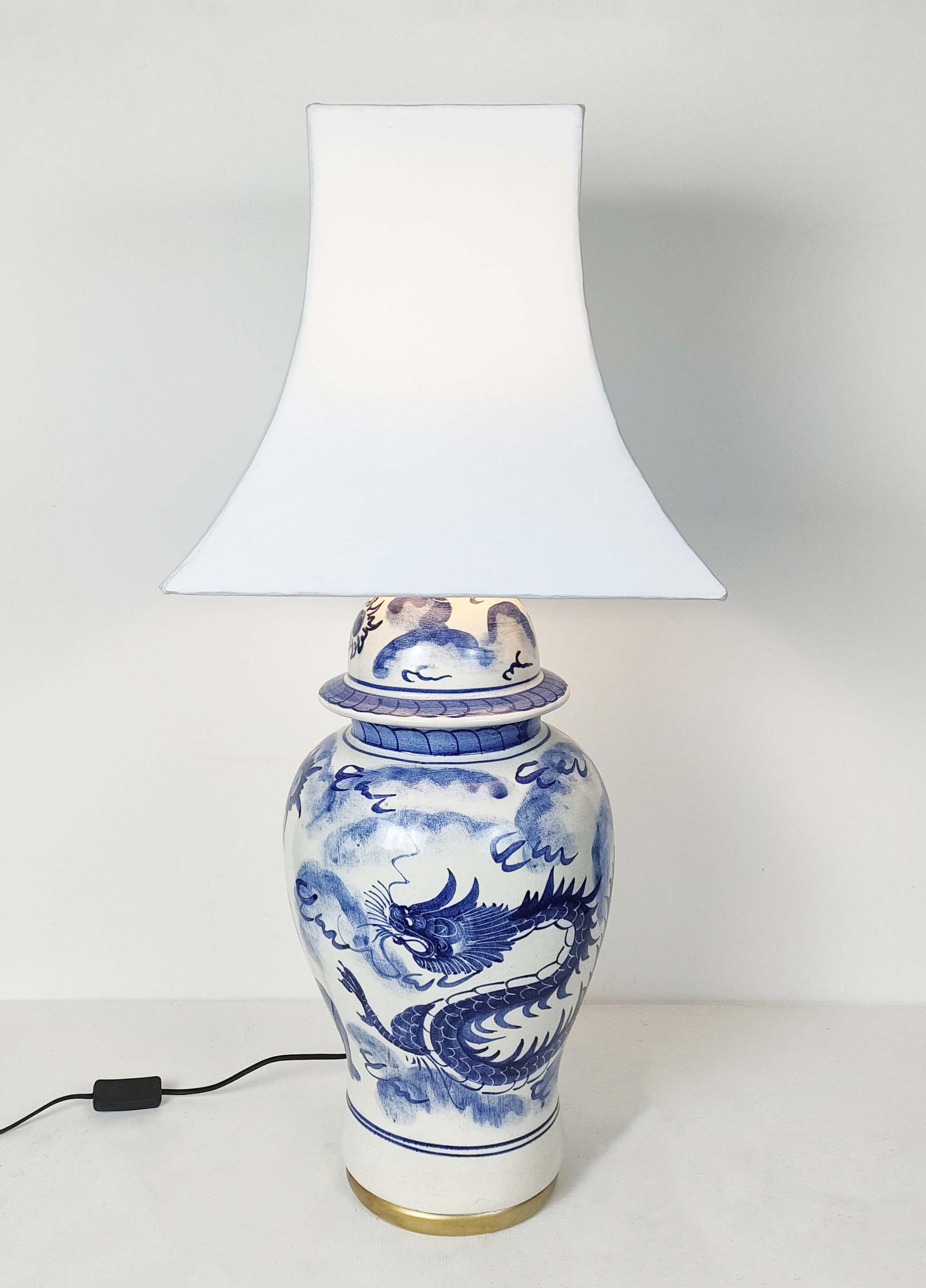 PAGU - Table lamp - Ceramic pot