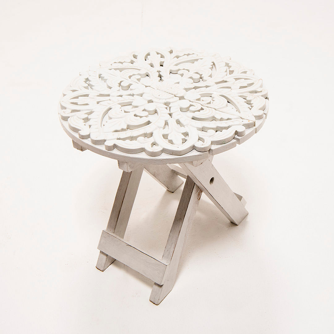 GALUH - Small table - Pine wood