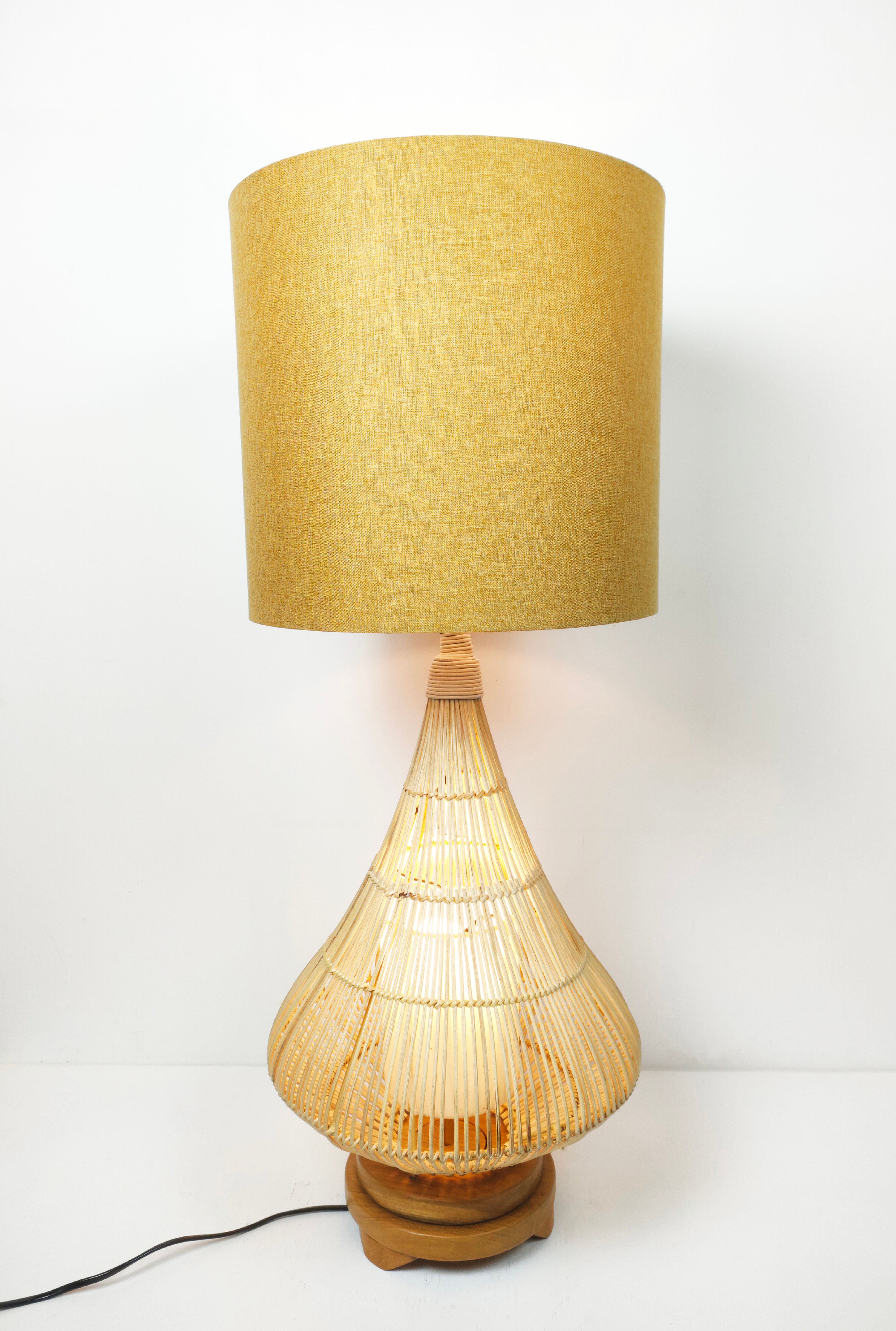 KERUCUT 1 - Table lamp - Rattan