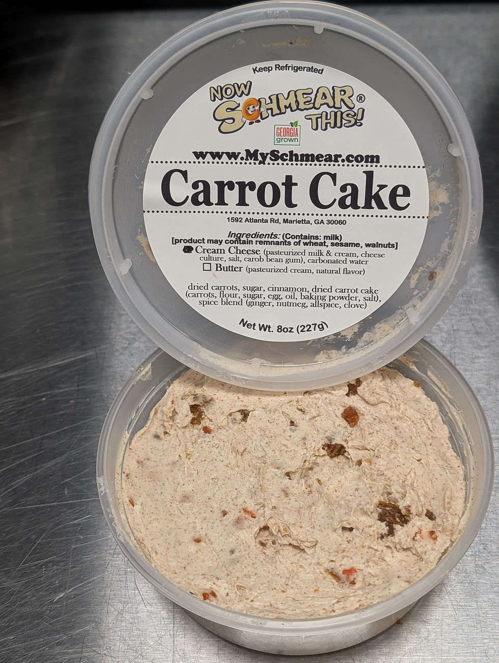 8oz Carrot Cake cream cheese