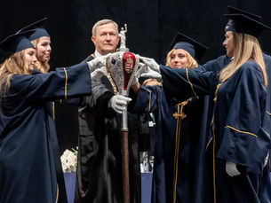 Doktoravató és diplomaátadó ünnepséget tartottak a Széchenyi-egyetem állam- és jogtudományi karán