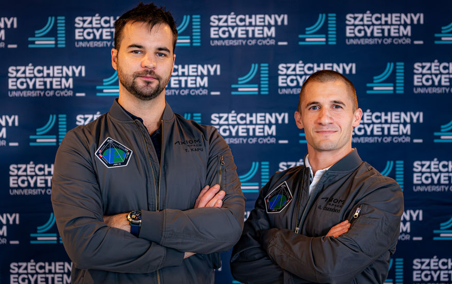 Sok száz diákkal és hallgatóval találkozott Kapu Tibor kutatóűrhajós a Széchenyi István Egyetemen