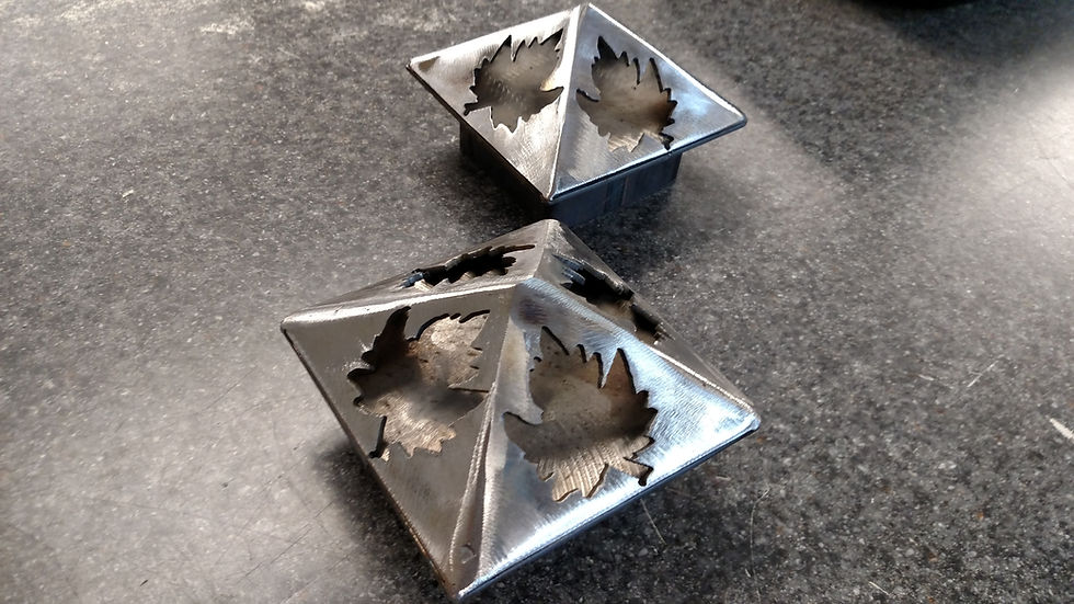 Thumbnail: Decorative Post Caps