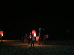 Lanterne chinoise le soir sur les plages