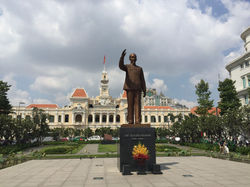Statue_de_Hô_Chi_Minh