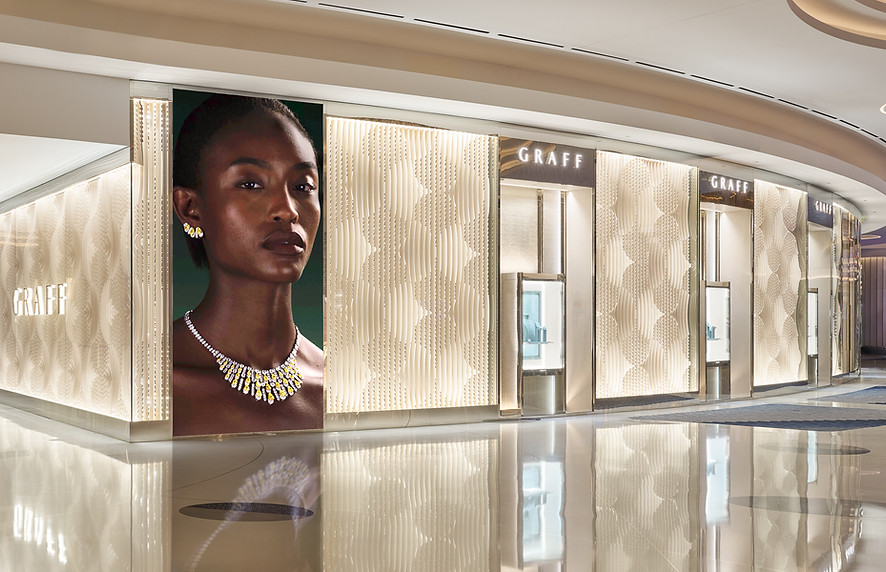 Graff Lass Vegas Fontainebleau Luxury jewelry