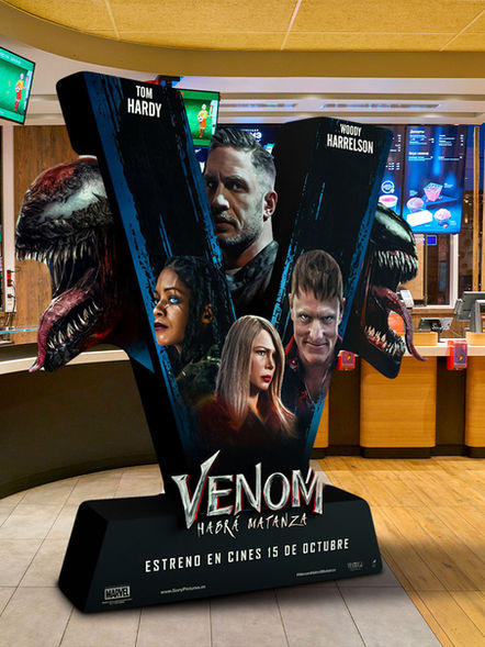 Standees tridimensionales.