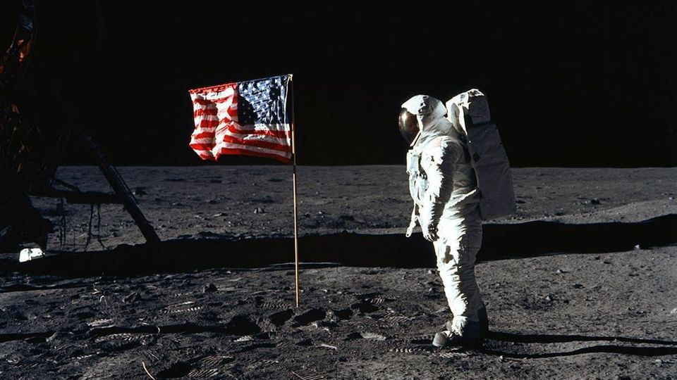 Cinquant'anni dall'allunaggio (foto da: La Stampa)