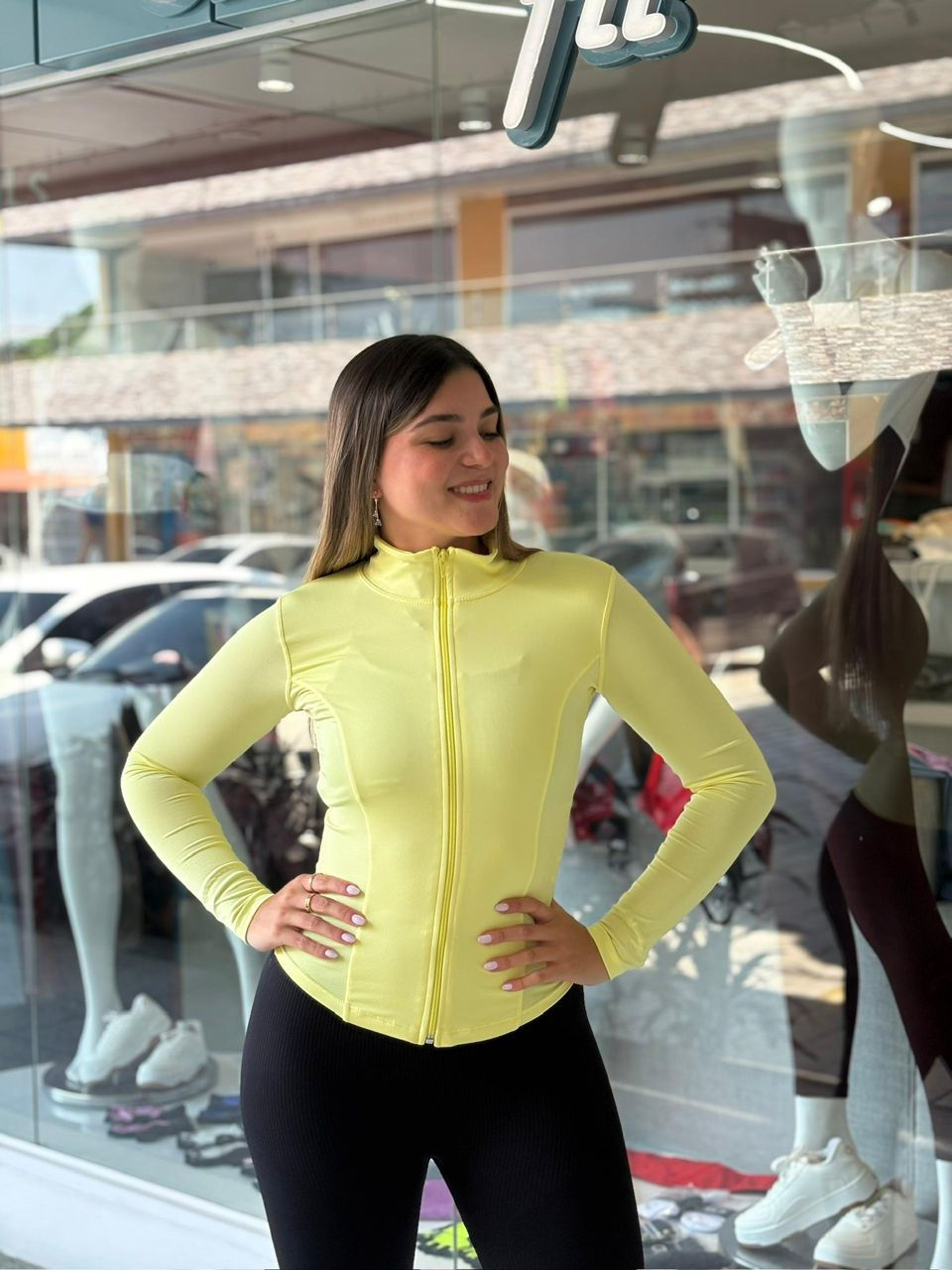 Miniatura: Chaqueta UF Pegada Con Cierre 