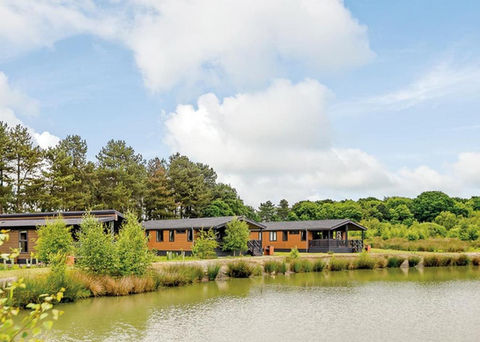 Log Cabin & Leisure Park Construction