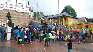 36573905_10214784172351433_5228971152138