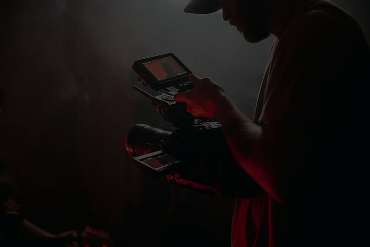 kyle-loftus-DqmXihYx5UE-unsplash_edited.jpg