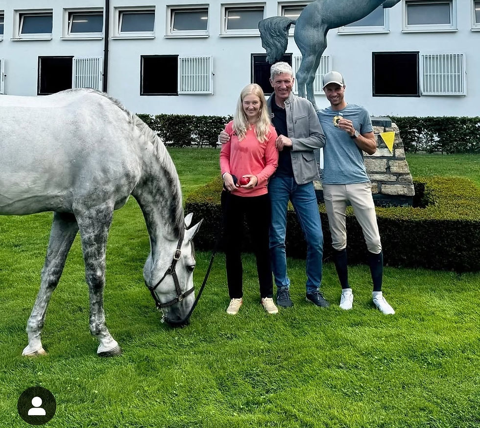 Christian Kukuk entra en el grupo de los jinetes-Longines