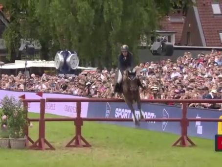 Esteban Benítez segundo en el Derby de Hamburgo