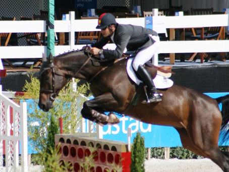 Una bonita imagen de Antonio Mariñas con Al Capone en el Europeo de 2.011 Madrid