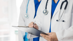 Medicina 2026/27, in arrivo il decreto: 27mila posti, 3mila in più. Obiettivo 30mila entro fine legislatura
