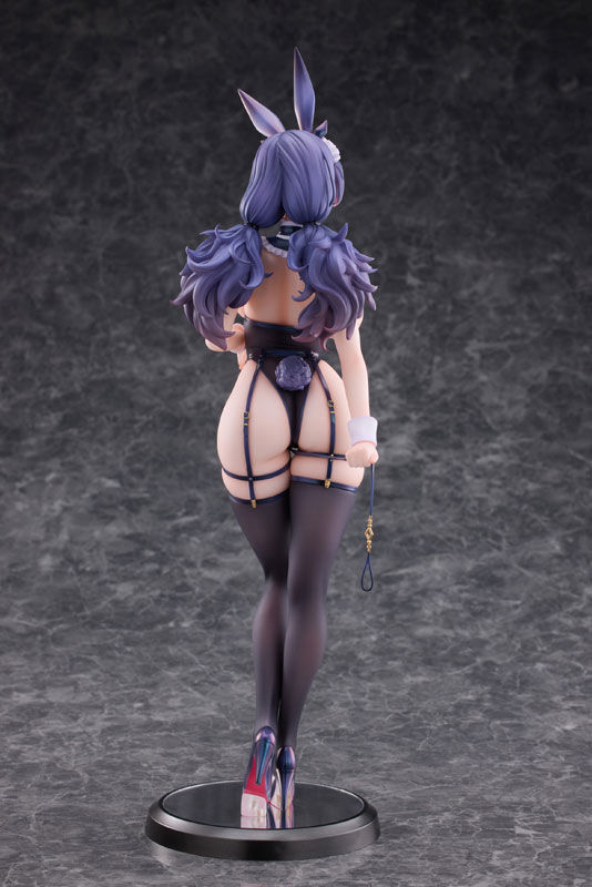 Thumbnail: Obedient Hina Verna Illustrated by Sue