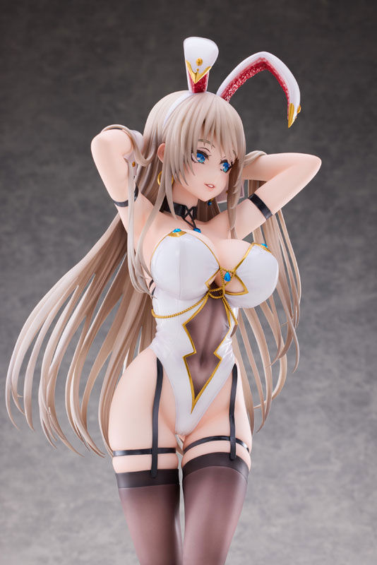 Thumbnail: White Bunny Onee-san Illustrated by sakiyamama